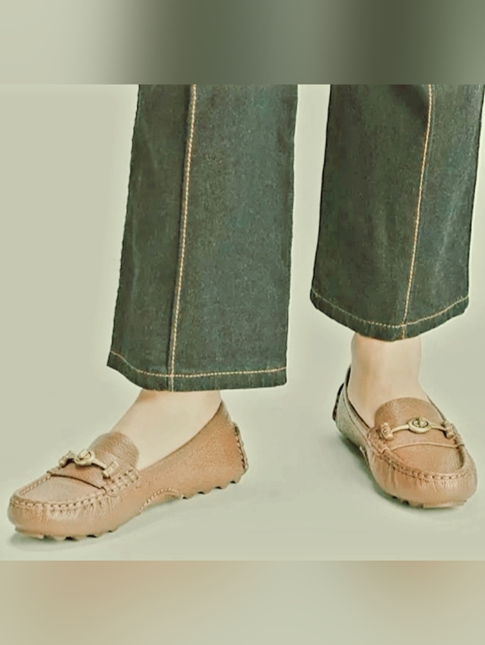 Coach Arlene Turnlock Tan Buttery Soft Suede/Nubuck Loafers/Driving Shoes US 9 - Picture 5 of 16